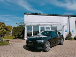 Schwarz Gebraucht 2019 Audi e-tron Advanced SUV | 32.690 € (Fairer Preis)