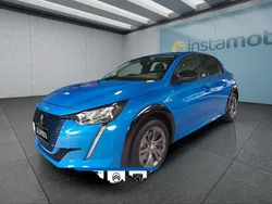 Blau Gebraucht 2022 Peugeot e-208 Kleinwagen | 17.399 €
