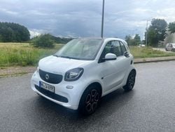 Weiß Gebraucht 2017 Smart ForTwo Electric Drive Coupé | 9.500 € (Etwas zu teuer)