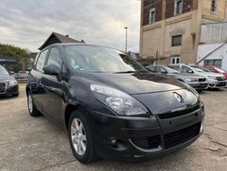 Schwarz Gebraucht 2011 Renault Scénic III Authentique Van / Kleinbus | 4.400 € (Fairer Preis)