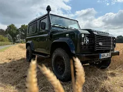 Grün Gebraucht 1999 Land Rover Defender SUV | 24.999 €