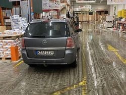 Gebraucht 2007 Opel Zafira Cosmo Van / Kleinbus | 1.450 € (Etwas zu teuer)