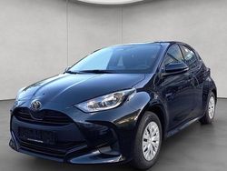 Schwarz Neu 2025 Toyota Yaris Hybrid Business Edition Limousine | 23.590 € (Guter Preis)