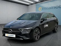 Schwarz Gebraucht 2025 Mercedes CLA200 Limousine | 35.699 € (Fairer Preis)
