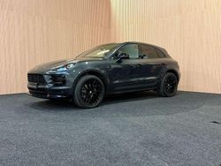 Grau Gebraucht 2019 Porsche Macan SUV | 49.950 € (Etwas zu teuer)