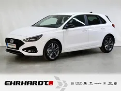 Weiß Gebraucht 2025 Hyundai i30 Advantage Limousine | 24.990 € (Guter Preis)