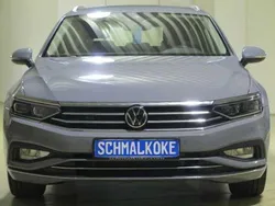 Moonstone gray Gebraucht 2024 VW Passat Elegance Kombi | 31.500 € (Guter Preis)