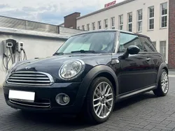 Schwarz Gebraucht 2008 Mini Cooper Kleinwagen | 5.500 € (Etwas zu teuer)