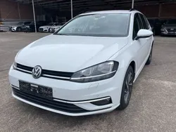 Weiß Gebraucht 2018 VW Golf VII Comfortline Kombi | 8.999 € (Superpreis)