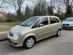 Gold Gebraucht 2009 Opel Meriva Van / Kleinbus | 2.400 € (Etwas zu teuer)
