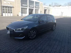 Grau Gebraucht 2019 Hyundai i30 Style Limousine | 19.000 € (Teuer)
