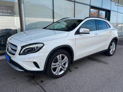 Weiß Gebraucht 2016 Mercedes GLA180 SUV | 12.299 € (Guter Preis)