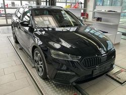 Schwarz Gebraucht 2022 Skoda Octavia RS Kombi | 30.760 € (Fairer Preis)