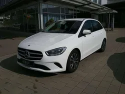 Polarweiss unilack Gebraucht 2022 Mercedes B180 Business Van / Kleinbus | 23.380 € (Guter Preis)