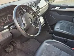 Blau Gebraucht 2017 VW T6 Van | 29.900 €