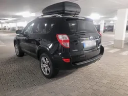 Schwarz Gebraucht 2010 Toyota RAV4 SUV | 10.000 € (Teuer)