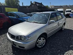 Silber Gebraucht 2001 Toyota Corolla Kleinwagen | 4.990 €