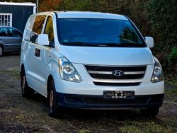 Ceramic white Gebraucht 2012 Hyundai H-1 Van | 5.450 € (Superpreis)