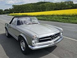 Silber Gebraucht 1966 Mercedes 230 Cabrio | 122.500 €