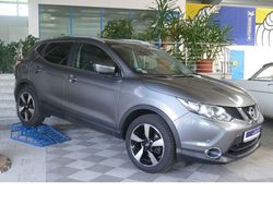 Grau Gebraucht 2015 Nissan Qashqai 360º SUV | 10.990 € (Fairer Preis)