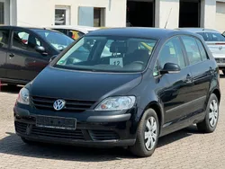 Schwarz Gebraucht 2006 VW Golf Plus Cross Trendline Van / Kleinbus | 2.699 € (Fairer Preis)