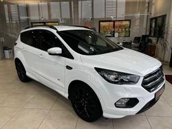 Weiß Gebraucht 2018 Ford Kuga ST-Line SUV | 14.890 € (Superpreis)