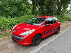 Rot Gebraucht 2010 Peugeot 206+ Kleinwagen | 2.650 € (Fairer Preis)
