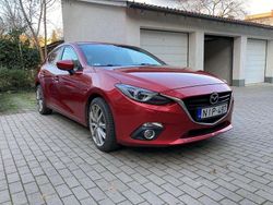 Rot Gebraucht 2013 Mazda 3 Sports-Line Limousine | 8.590 € (Fairer Preis)