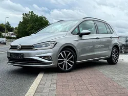 Silber Gebraucht 2018 VW Golf Sportsvan Join Van / Kleinbus | 17.300 € (Fairer Preis)