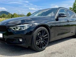 Schwarz Gebraucht 2017 BMW 330 Luxury Line Kombi | 23.000 € (Etwas zu teuer)