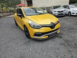 Gelb Gebraucht 2013 Renault Clio IV Kleinwagen | 9.950 € (Superpreis)