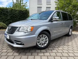 Silber Gebraucht 2015 Lancia Voyager Platinum Van / Kleinbus | 15.999 € (Superpreis)