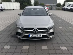 Grau Gebraucht 2019 Mercedes A250 AMG line Limousine | 24.900 € (Fairer Preis)