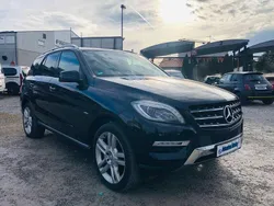 Obsidianschwarz metalliclack Gebraucht 2012 Mercedes ML350 SUV | 15.990 €