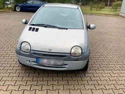Grau Gebraucht 2003 Renault Twingo Kleinwagen | 1.300 €