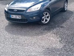 Blau Gebraucht 2010 Ford Focus Kombi | 2.000 € (Fairer Preis)