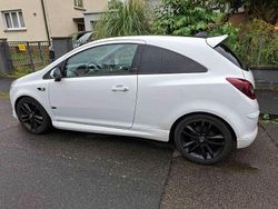 Weiß Gebraucht 2009 Opel Corsa Edition Limousine | 2.050 € (Fairer Preis)