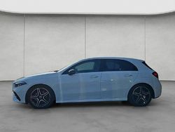 Grau Gebraucht 2025 Mercedes A200 Advanced Plus Limousine | 40.950 €