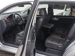 Silber Gebraucht 2010 VW Touran Van / Kleinbus | 4.499 € (Superpreis)