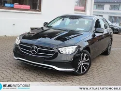 Schwarz Gebraucht 2021 Mercedes E300 Avantgarde Kombi | 28.990 € (Fairer Preis)