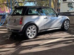 Silber Gebraucht 2004 Mini Cooper S Kleinwagen | 7.500 € (Teuer)