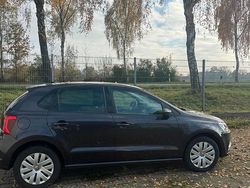 Schwarz Gebraucht 2015 VW Polo LOUNGE Kleinwagen | 8.497 € (Teuer)