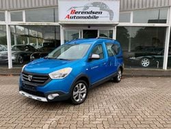 Blau Gebraucht 2016 Dacia Dokker Stepway Van | 9.900 € (Fairer Preis)