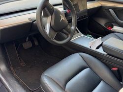 Grau Gebraucht 2021 Tesla Model 3 Standard Range Plus Limousine | 26.500 € (Fairer Preis)