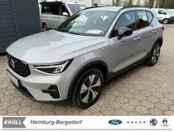 Grau Gebraucht 2023 Volvo XC40 Plus SUV | 39.807 € (Etwas zu teuer)