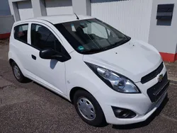 Weiß Gebraucht 2013 Chevrolet Spark Kleinwagen | 2.999 € (Fairer Preis)