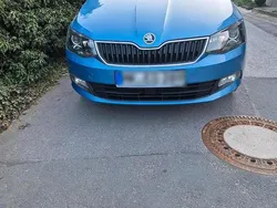 Blau Gebraucht 2016 Skoda Fabia Joy Kleinwagen | 5.999 € (Guter Preis)
