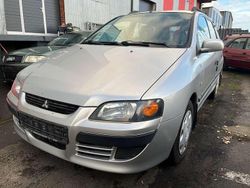 Grau Gebraucht 2003 Mitsubishi Space Star Comfort Edition Kombi | 790 € (Superpreis)