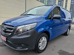 Blau Gebraucht 2018 Mercedes Vito Van / Kleinbus | 15.780 € (Guter Preis)