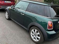 Grün Gebraucht 2009 Mini Cooper D Kleinwagen | 6.000 € (Fairer Preis)